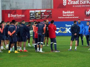 Başakşehir, Hearts Maçına Hazır