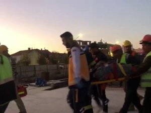 Çorum’da Demir İskele Çöktü: 2 Yaralı