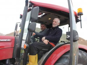 Yıllarca Öğrenci Yetiştiren Eğitimci, Emekli Olduktan Sonra Sebze ve Tahıl Yetiştirmeye Başladı