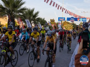 13 ülkeden 1.159 bisikletçi hafta sonu Veloturk Gran Fondo Çeşme'de pedal çevirecek