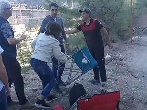 Koyu Sahiplenen Sinpaş Çalışanları, Bölgede Piknik Yapmak İsteyen Vatandaşlara Müdahale Etti