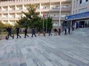 Deprem Tatbikatı Ders Başında Yakaladı