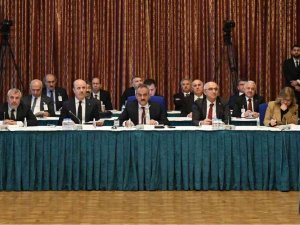 Bakan Özer: “Kayıt Dışı Öğrenci Çağ Nüfusu İçin Takip Sistemi Kurarak, Herkesin Eğitimle Buluşmasını Sürdürülebilir Kılacağız”