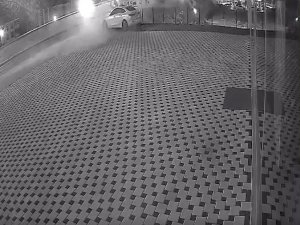 Park Halindeki Araca Çarpıp Tarlaya Uçtu