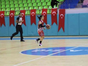 Elazığ’da Basketbol Yerel Lig Müsabakaları Başladı