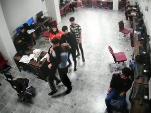 Boğazına Şeker Kaçan Öğrenciyi Öğretmeni ’Heimlich Manevrası’ İle Kurtardı