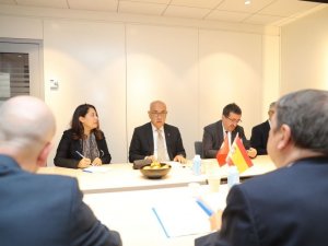 Tarım Ve Orman Bakanı Kirişci, İ̇spanyalı Mevkidaşı Puchades’le Bir Araya Geldi