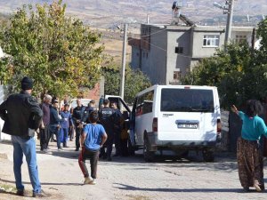 Besni’de Alacak Verecek Kavgası: 1 Yaralı