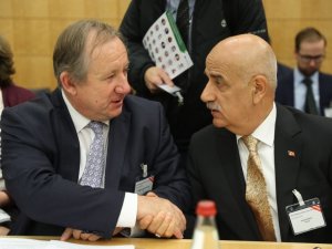 Tarım Ve Orman Bakanı Kirişci, Paris’te İkili Temaslarını Sürdürüyor