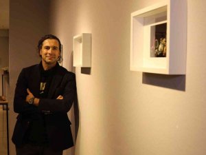 Ödüllü Fotoğraf Sanatçısı, Van Gölü’ndeki Kirliliğe Fotoğraf Sergisiyle Dikkat Çekti