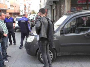 Sultangazi’deki Kazada Savrulan Araç Yan Yattı: 1 Yaralı