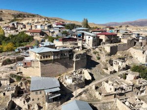 Orta Çağ Film Setini Andırıyor, Turizme Kazandırılacak