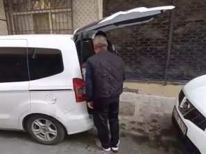 İ̇stanbul’da Ambulansa Yol Vermeyen Sürücüye Cezai İşlem Uygulandı
