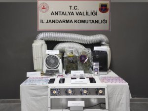 Antalya’da Uyuşturucu Operasyonu: 10 Gözaltı