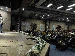 Sıtkı Aslanhan Manisalı Okurlarıyla Buluştu