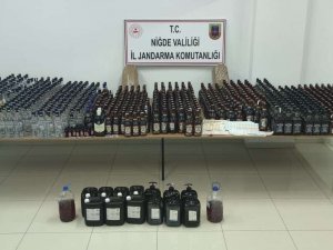 Jandarma Operasyonunda 620 Litre Sahte Alkol Ele Geçirildi
