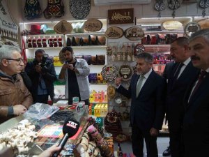 Hazine Ve Maliye Bakanı Nebati, Kastamonu’da Esnafla Buluştu