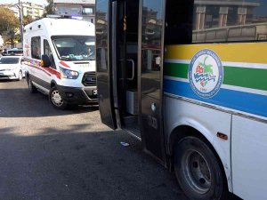 Seyir Halindeki Otobüsten Düşen Yaşlı Kadın Yaralandı