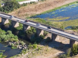 Gönen’de Köprü Yenileme Çalışmaları Başladı.