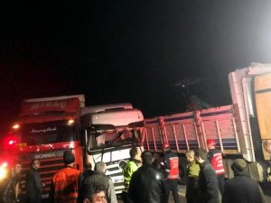 D-650’yi Kilitleyen Zincirleme Kaza: 1 Yaralı
