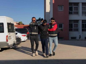 Akrabalarını Halaydan Kovdular Diye Babayı Öldürüp, Oğlunu Yaraladı