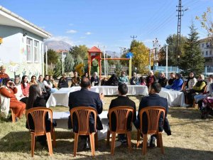 Veliler “Aile Okulunda” Öğrenci Oluyor