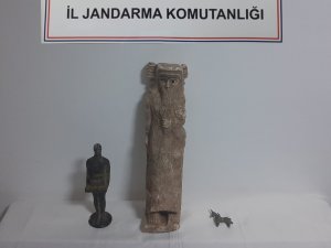 Sümerler Dönemine Ait Heykelleri Satmaya Çalışan 2 Kişi Yakalandı