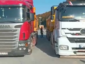 Çekmeköy’de Yarışırcasına İlerleyen Hafriyat Kamyonlarının Sürücülerine Ve Sahiplerine 8 Bin 456 Tl Ceza