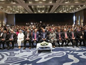 Cumhurbaşkanı Erdoğan: “Diplomaside Uyguladığımız Dengeli, Tarafsız, Barışçıl Politikalarla Krizlerin Çözümünde Anahtar Rol Üstleniyoruz”