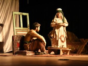 ‘Nefes Mi İstersin Yoksa Buğday Mı?’ Tiyatroseverlerle Buluştu