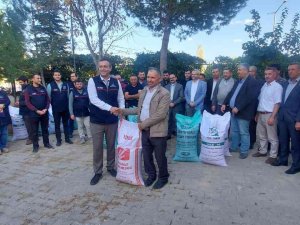 Gediz’de 720 Çiftçiye Yüzde 60 Hibeli Buğday Tohumu Dağıtıldı