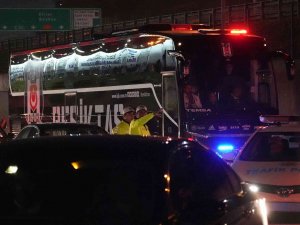 Beşiktaş Stada Geldi