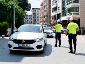 Torbalı’da Trafik Denetimlerinde Çok Sayıda Sürücüye Ceza Kesildi