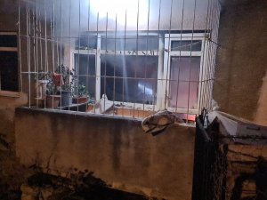 Zonguldak’ta 3 Katlı Apartmanda Yangın Paniği