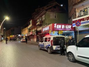 Beraber Alkol Aldığı Arkadaşı Tarafından Cadde Ortasında Silahla Vuruldu