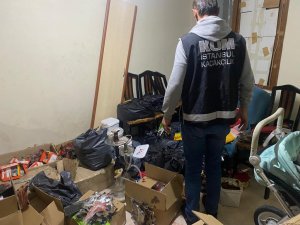 Esenyurt’ta Kaçak Tütün Depolarına Baskın: 2 Ton Nargile Tütünü Ele Geçirildi