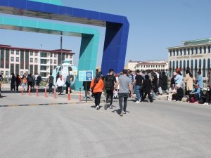Bayburt’ta Ortaöğretim Mezunu Adaylar Sınav Heyecanı Yaşadı