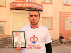 Evlat Nöbetindeki Acılı Baba: “Hdp Olmazsa Pkk Da Olmaz”