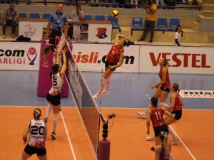 Sultanlar Ligi: Aydın Büyükşehir Belediyespor: 3 - Kuzeyboru: 2
