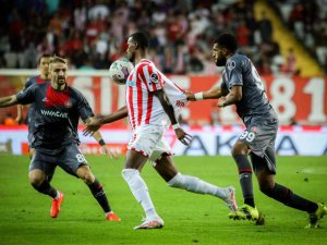 Spor Toto Süper Lig: Antalyaspor: 4 - Fatih Karagümrük: 2 (Maç Sonucu)