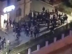 İ̇ki Esnaf Arasındaki “Benimle Aynı İşi Yapamazsın” Kavgası Karakolda Da Devam Etti