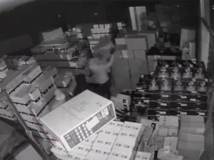Sancaktepe’de 5 Hırsız 130 Bin Tl Değerinde Çay Ve Kahve Çaldı