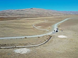 Özalp İlçesinin Kurak Arazisi Suyu Kavuşturuldu