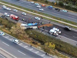 Bolu’da, 3 Kişinin Öldüğü Otobüs Kazasında 1’i Ağır 3 Yaralının Tedavisi Devam Ediyor