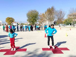 Karaman’da ‘İ̇lkokullarda Spor Dalı Eğitimi’ Projesi Başladı