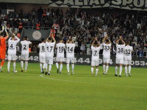 Altay’dan İ̇zmir Çıkarması