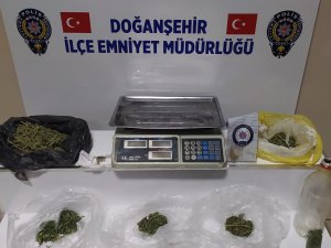 Zehir Tacirlerine Operasyon