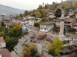 Minaresi Öksüz Kalan Tarihi Cami Yeniden İnşa Ediliyor