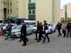 Cinayet Şüphelileri, Tanımadıkları Midibüs Şoförünü Para Karşılığında Öldürdü