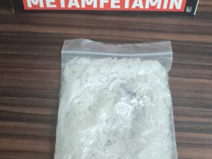 Turgutlu’da Durdurulan Otomobilden Metamfetamin Çıktı